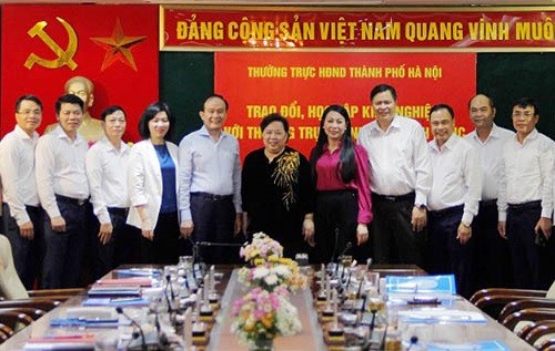 HĐND TP Hà Nội và tỉnh Vĩnh Phúc trao đổi, chia sẻ kinh nghiệm nâng cao chất lượng hoạt động